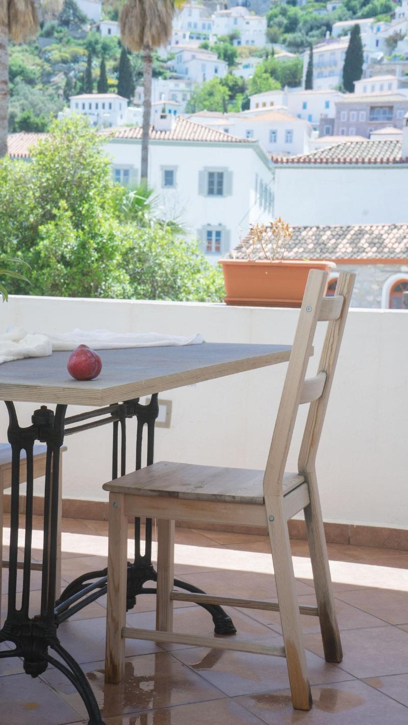 Douskos Guesthouse Хидра Екстериор снимка