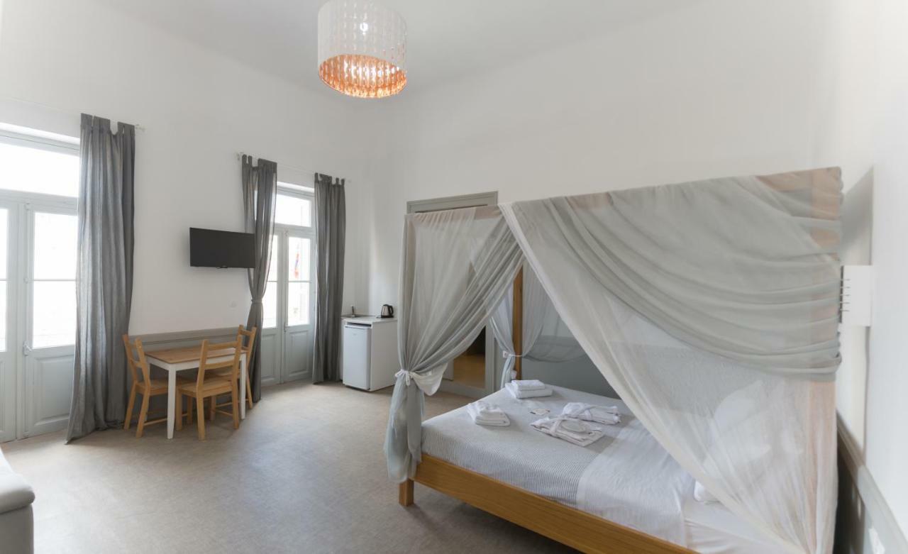Douskos Guesthouse Хидра Екстериор снимка